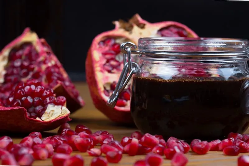 خرید و قیمت رب انار برای قاعدگی